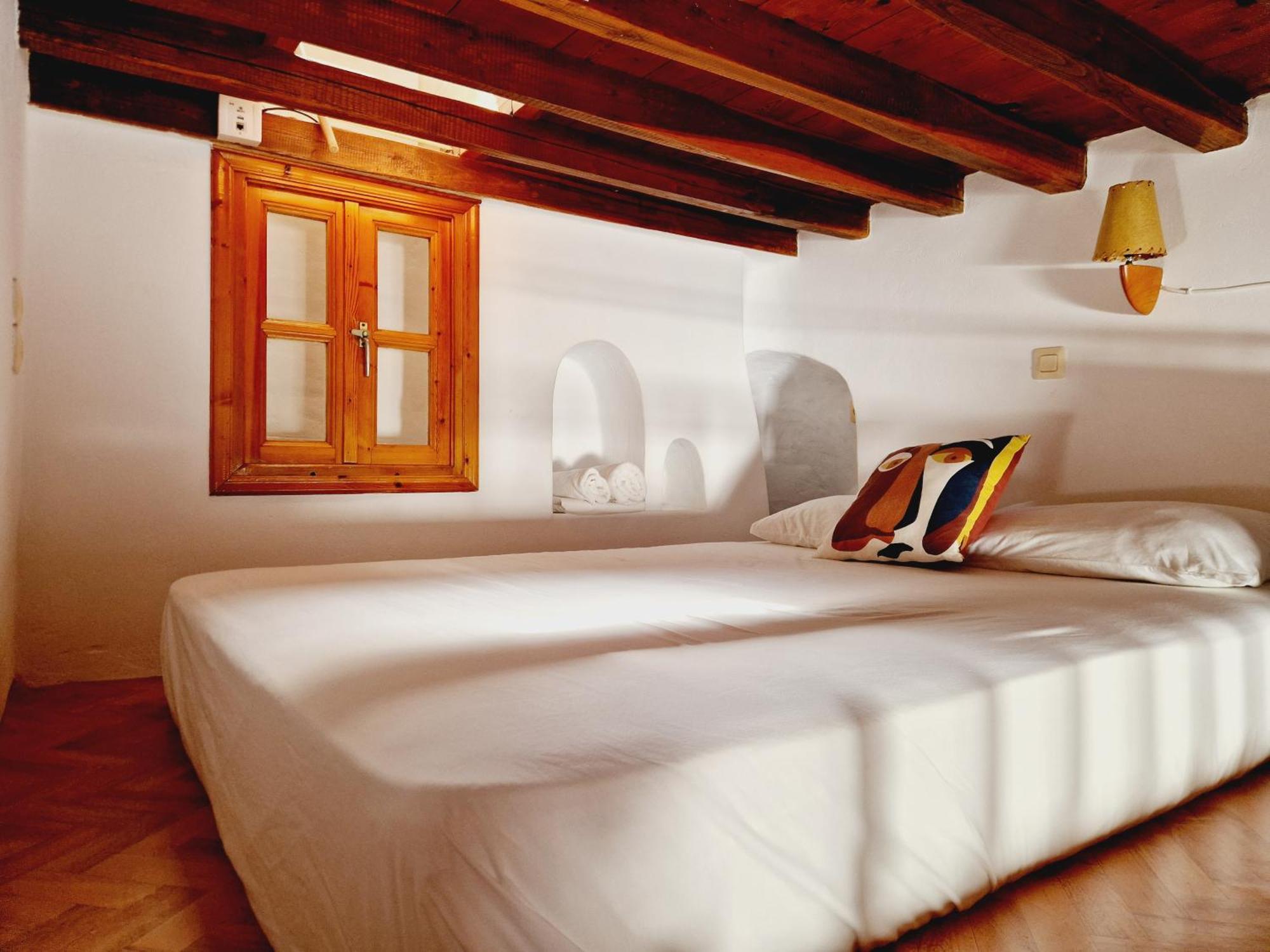 Bright & Relaxing Loft With Attic Room In The Heart Of Mykonos City Mykonos Town Værelse billede